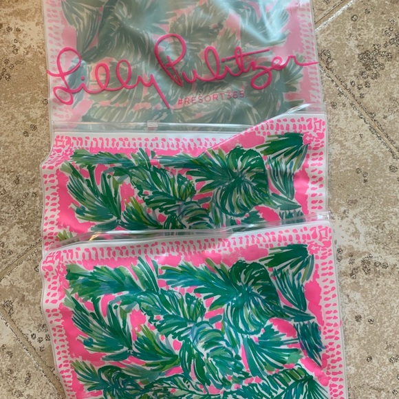 Lilly Pulitzer Handbags - - - - Lilly Pulitzer one new bathing suit bag